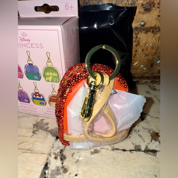 Loungefly Disney Princess Sequin  Mini Backpack Keychain Charm - Confirmed MOANA - Picture 2 of 4